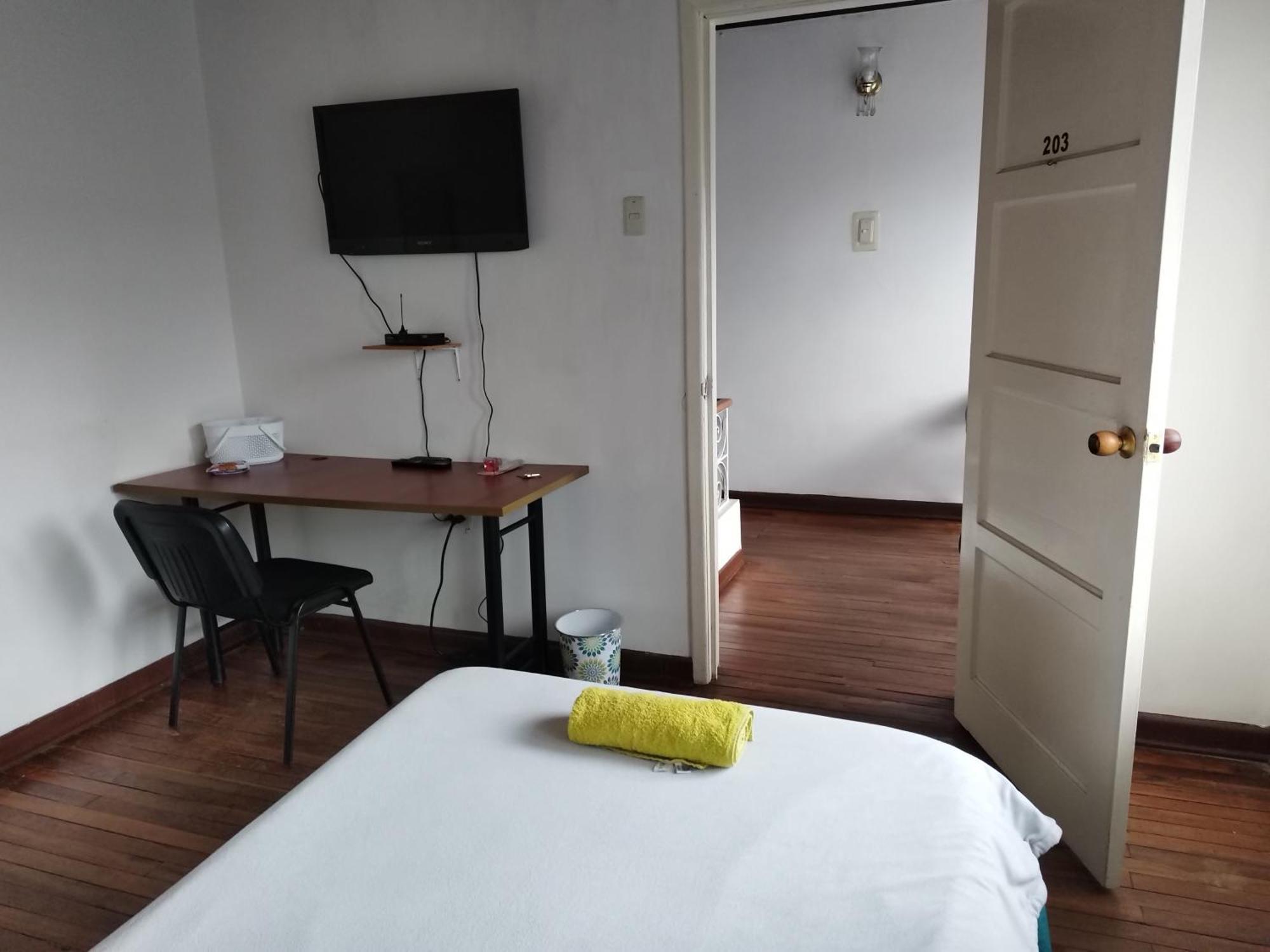 Casa En Bogota Ubicada En Zona Central Extérieur photo