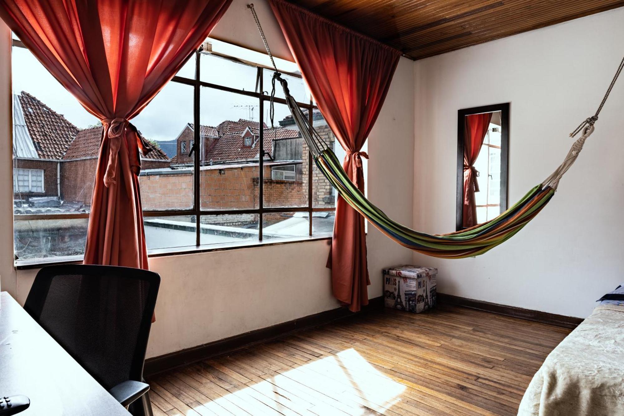 Casa En Bogota Ubicada En Zona Central Extérieur photo