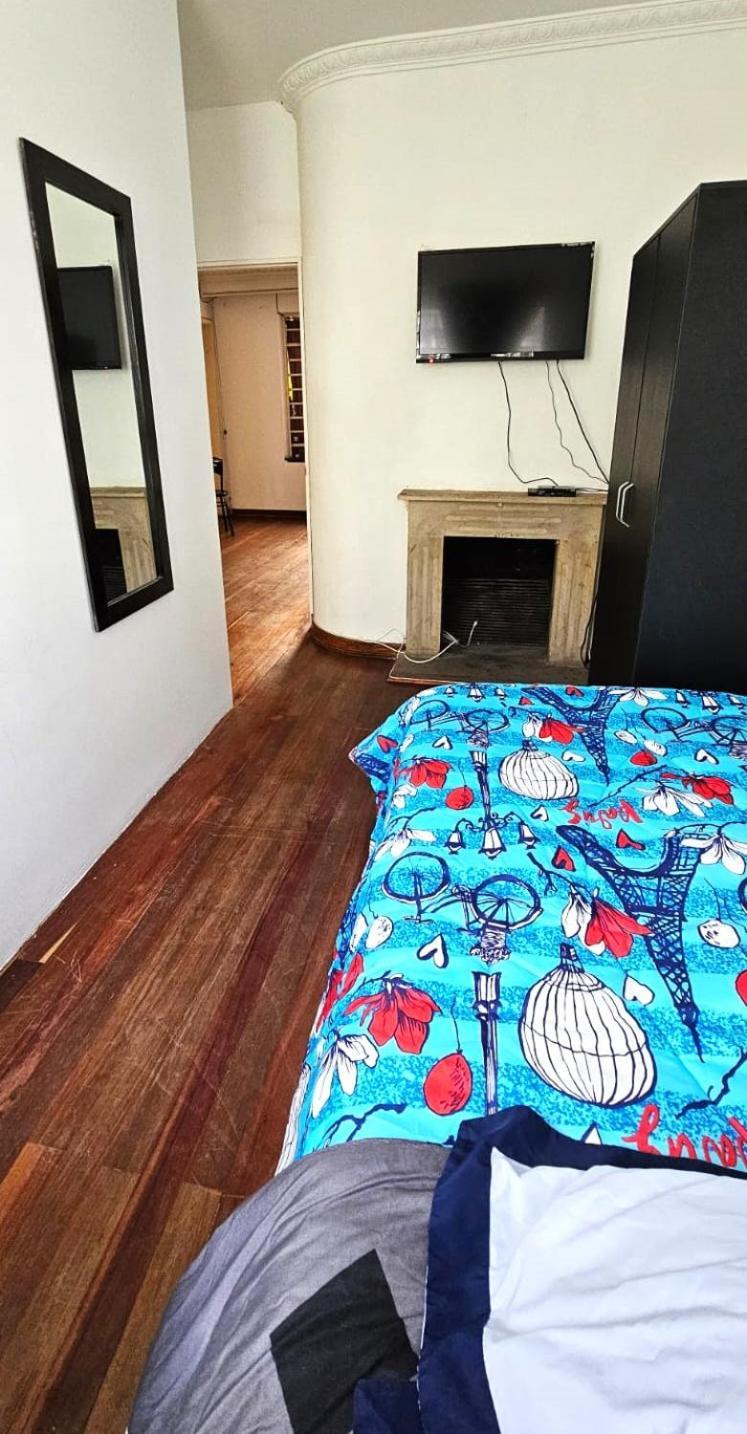 Casa En Bogota Ubicada En Zona Central Extérieur photo