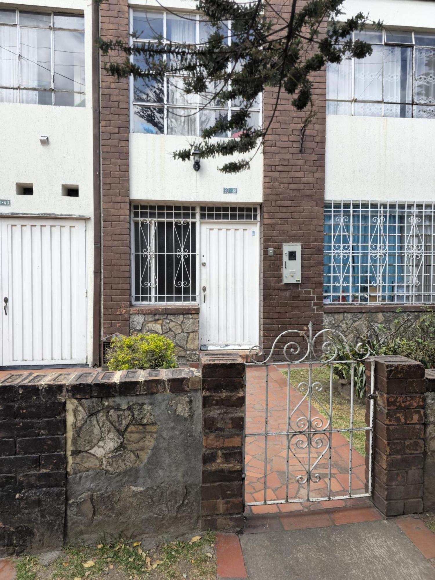 Casa En Bogota Ubicada En Zona Central Extérieur photo